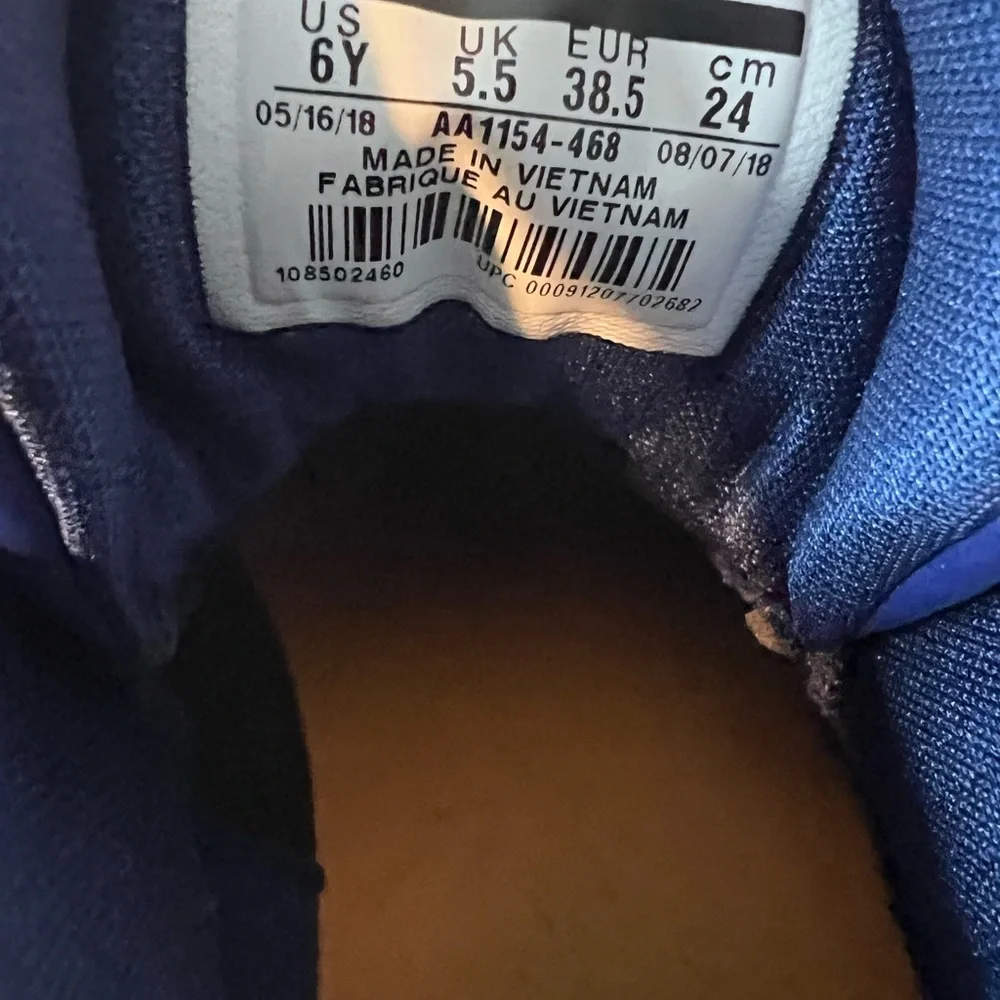 Nike Kyrie “Blue Void” GS